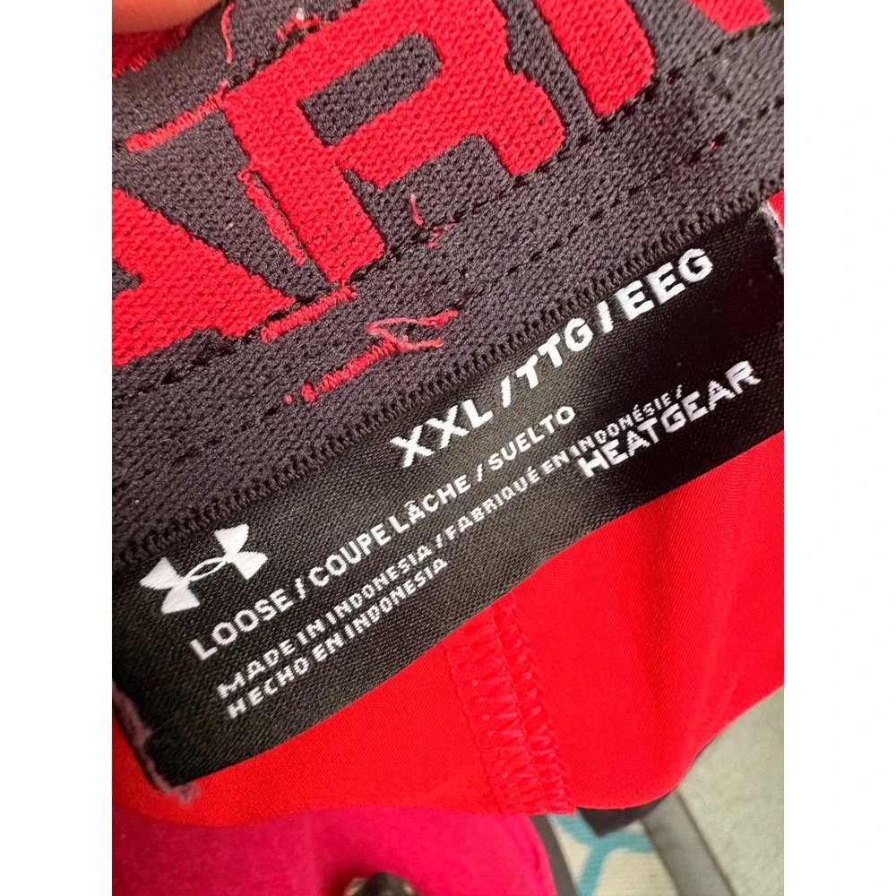 Under Armour Mens Red HeatGear Athletic Graphic Logo Shorts XXL Loose Fit